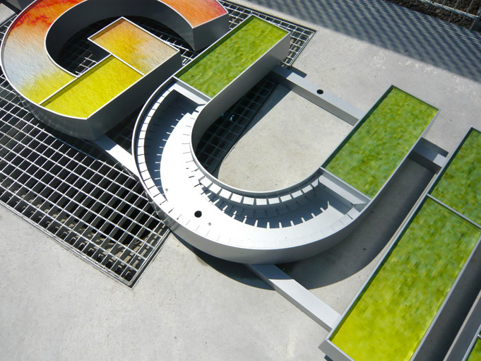 Détail des éléments de lettres.