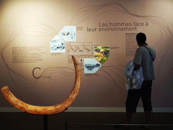 Panneau illustré sur les environnements.